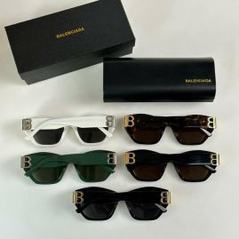 Picture of Balenciga Sunglasses _SKUfw54043918fw